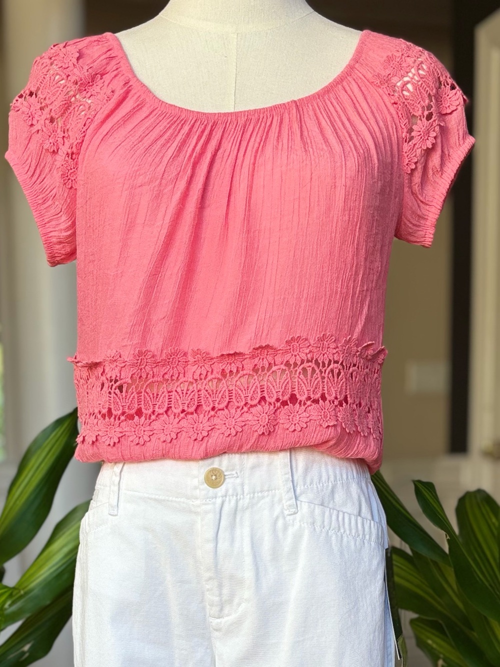Mine Boho Coral Crochet Lace Crinkle Gauze Crop Top Small VGUC
